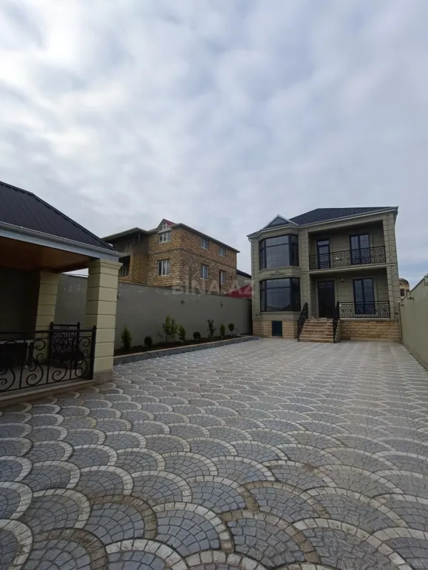 Satılır 5 otaqlı həyət evi 150 m²