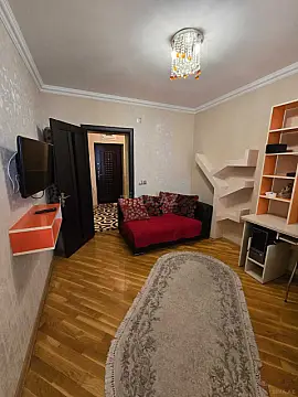 Satılır 2 otaqlı mənzil 67 m²