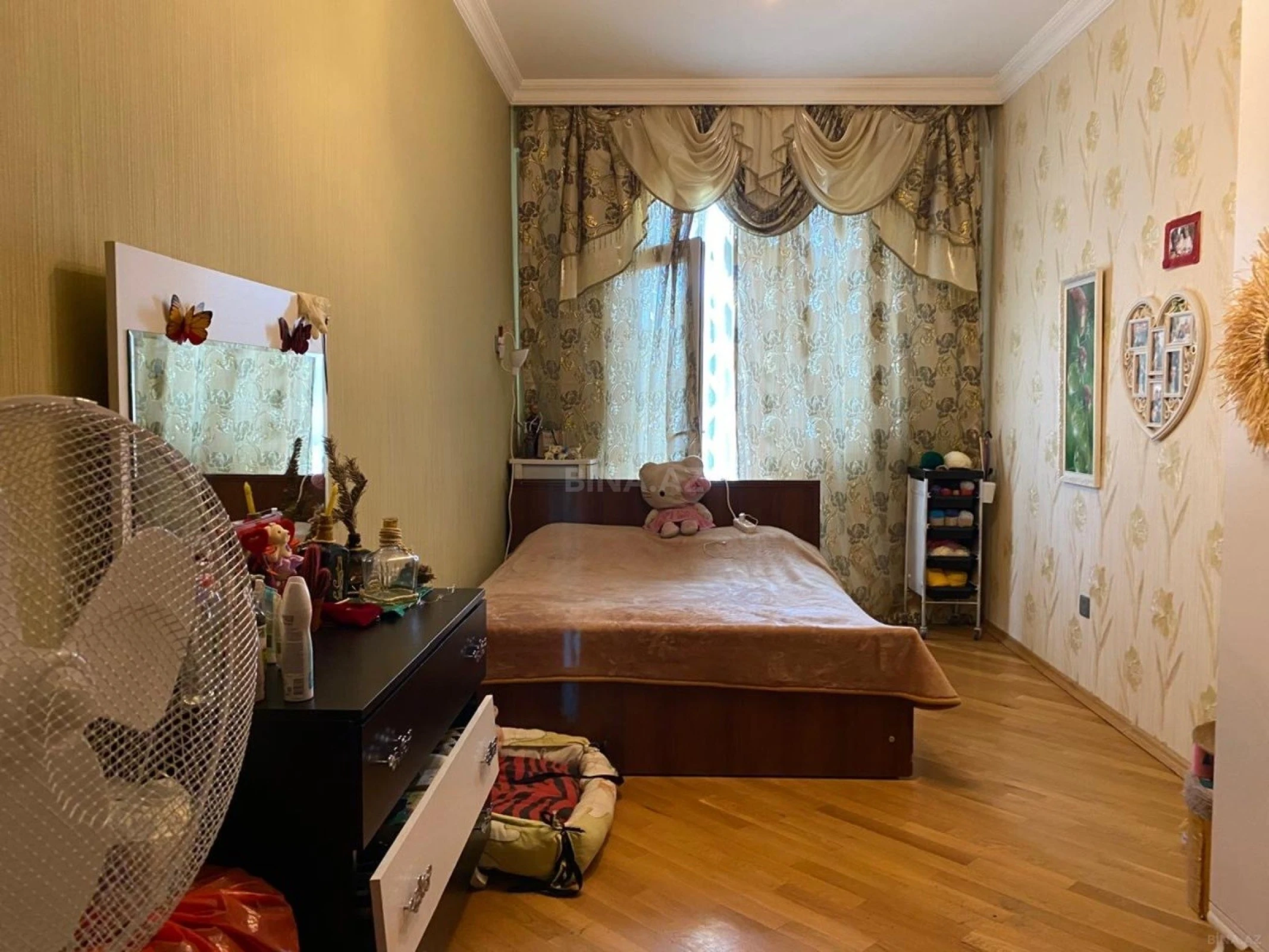 Kirayə verilir 2 otaqlı mənzil 90 m²
