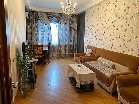 Kirayə verilir 2 otaqlı mənzil 90 m² — Bakı 2 otaq 90.00 m²