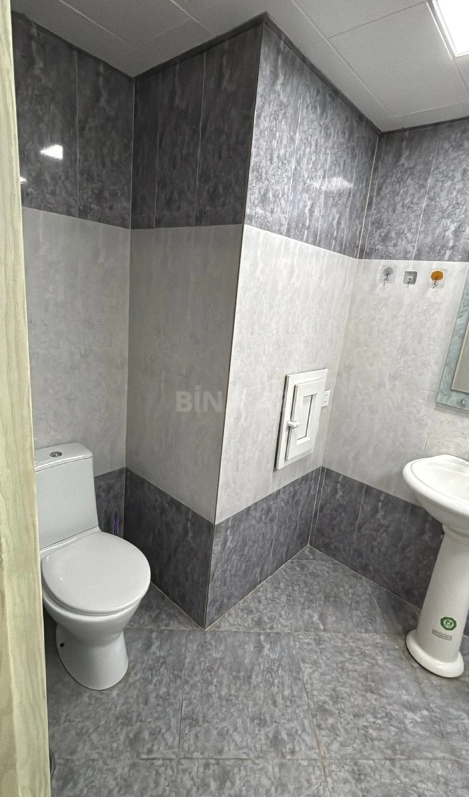 Kirayə verilir 2 otaqlı mənzil 57 m²