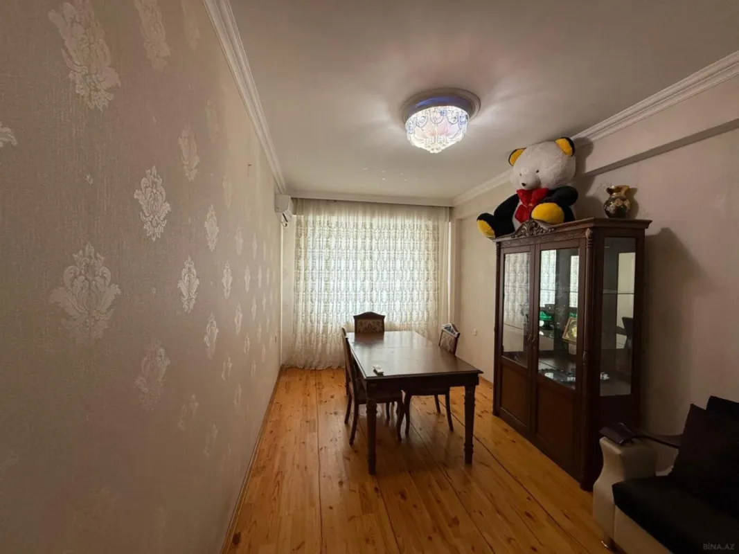 Satılır 2 otaqlı mənzil 70 m²
