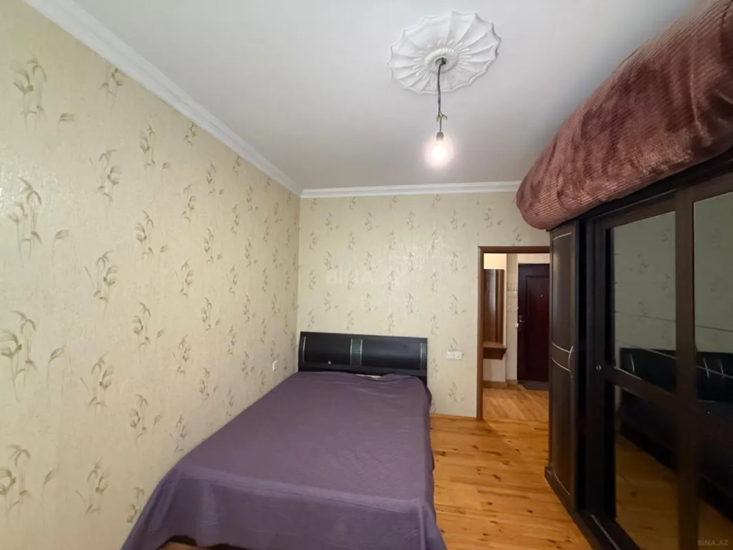 Satılır 2 otaqlı mənzil 70 m²