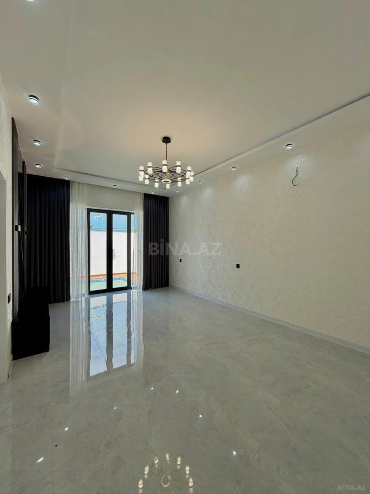 Satılır 4 otaqlı həyət evi 140 m²