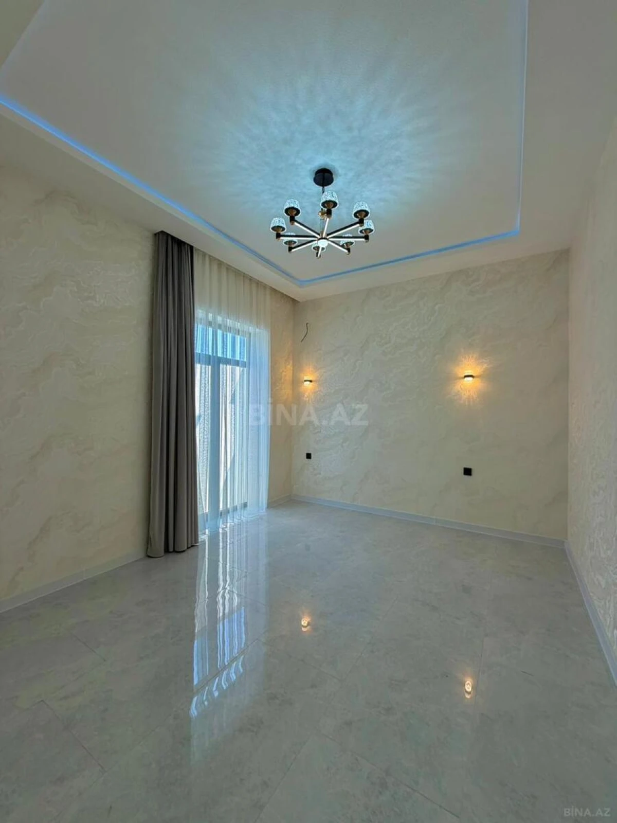 Satılır 4 otaqlı həyət evi 140 m²