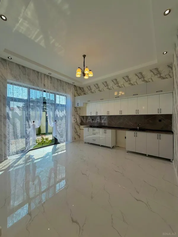 Satılır 4 otaqlı həyət evi 170 m²