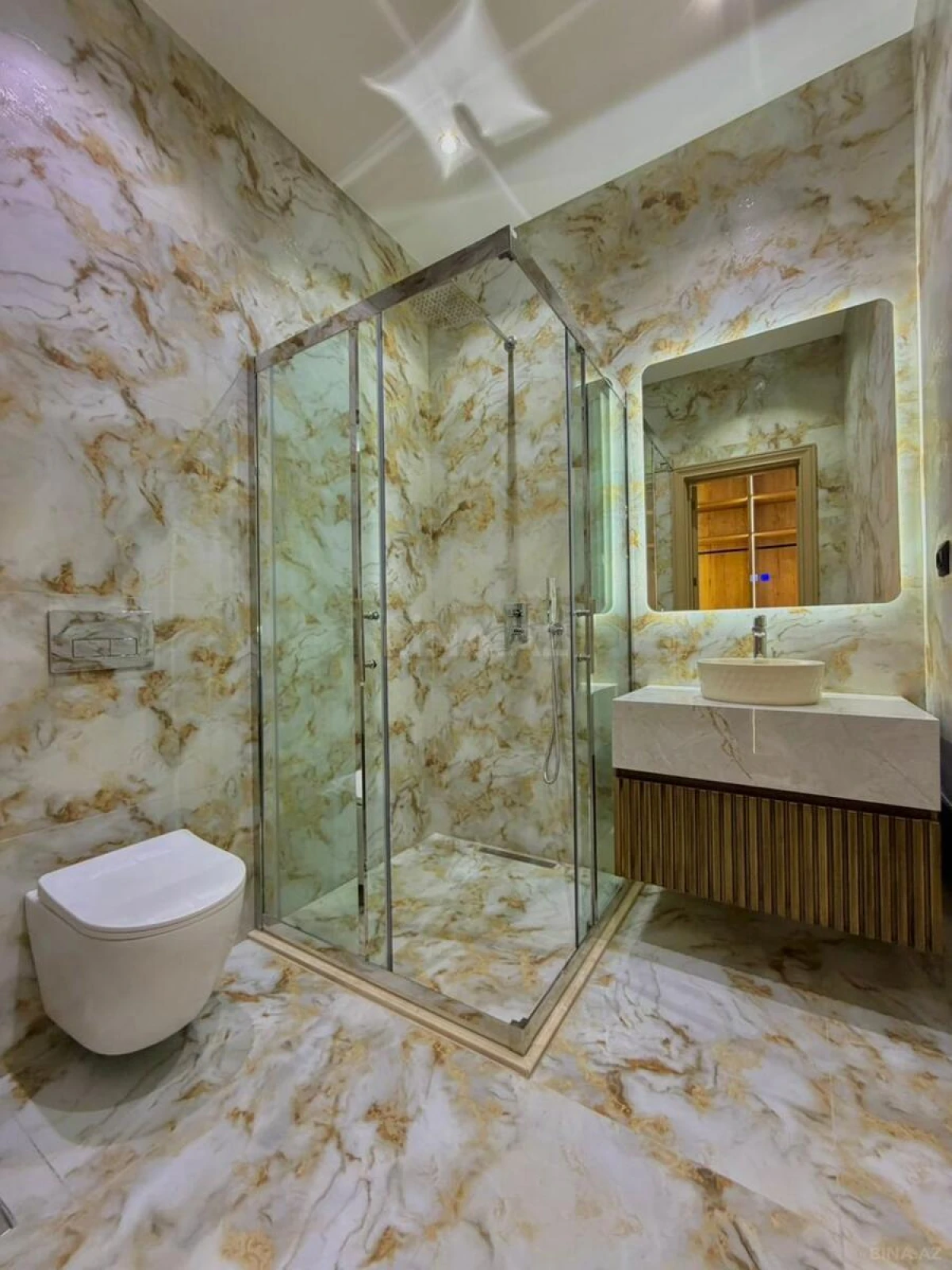 Satılır 5 otaqlı həyət evi 220 m²