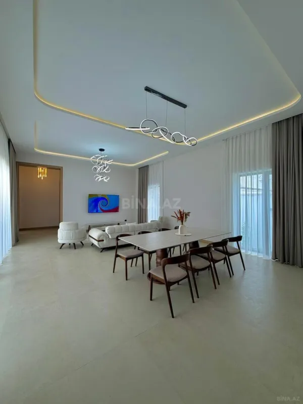 Satılır 5 otaqlı həyət evi 220 m²