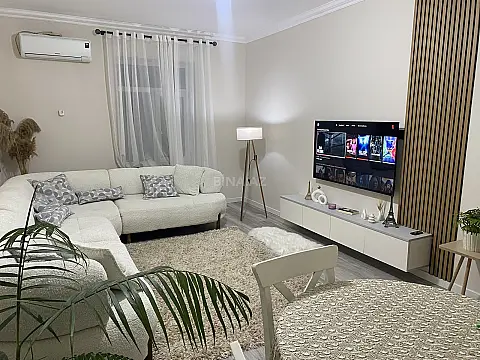 Satılır 7 otaqlı həyət evi 200 m²