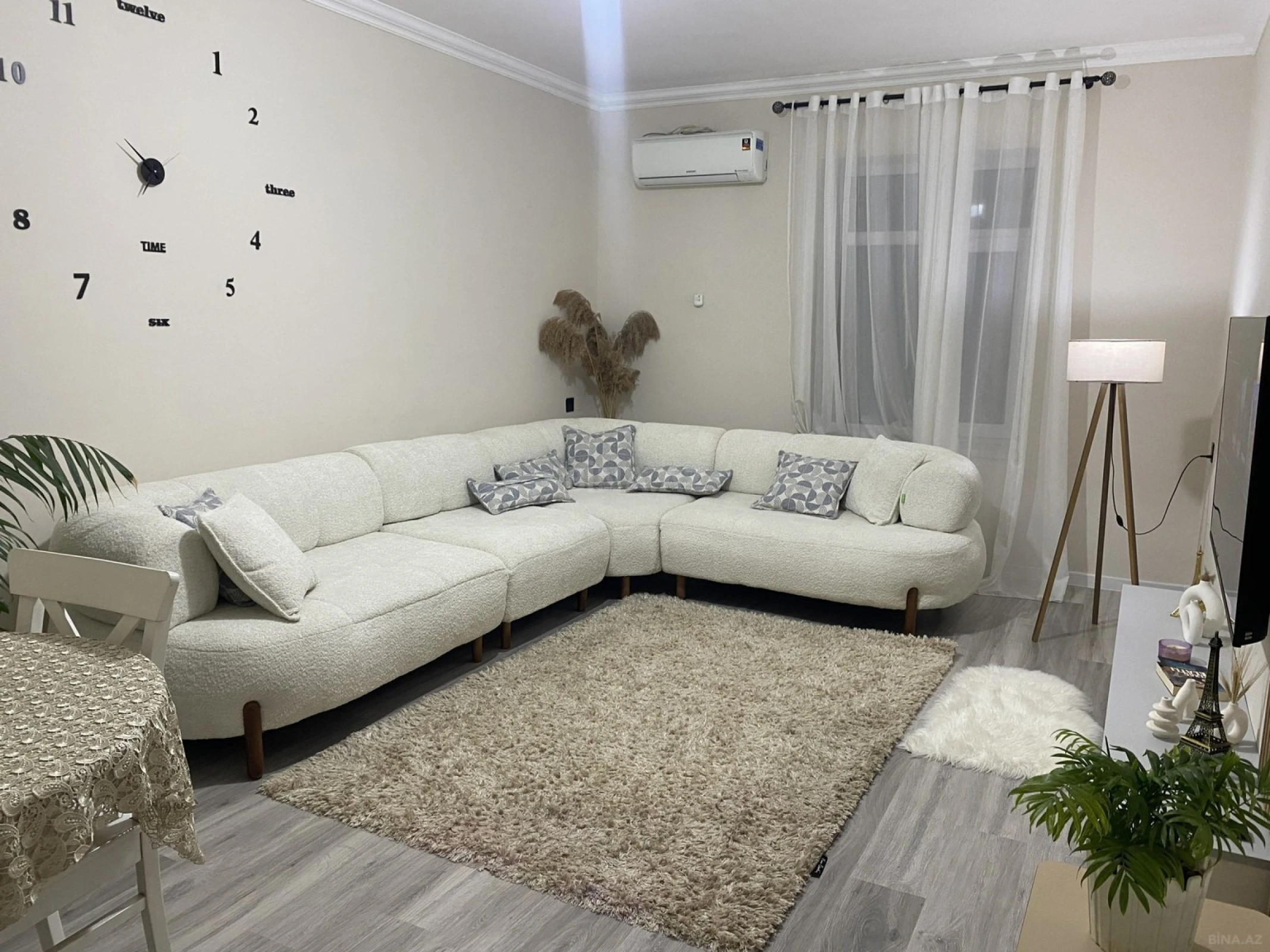 Satılır 7 otaqlı həyət evi 200 m²