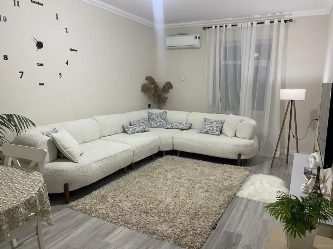 Satılır 7 otaqlı həyət evi 200 m²