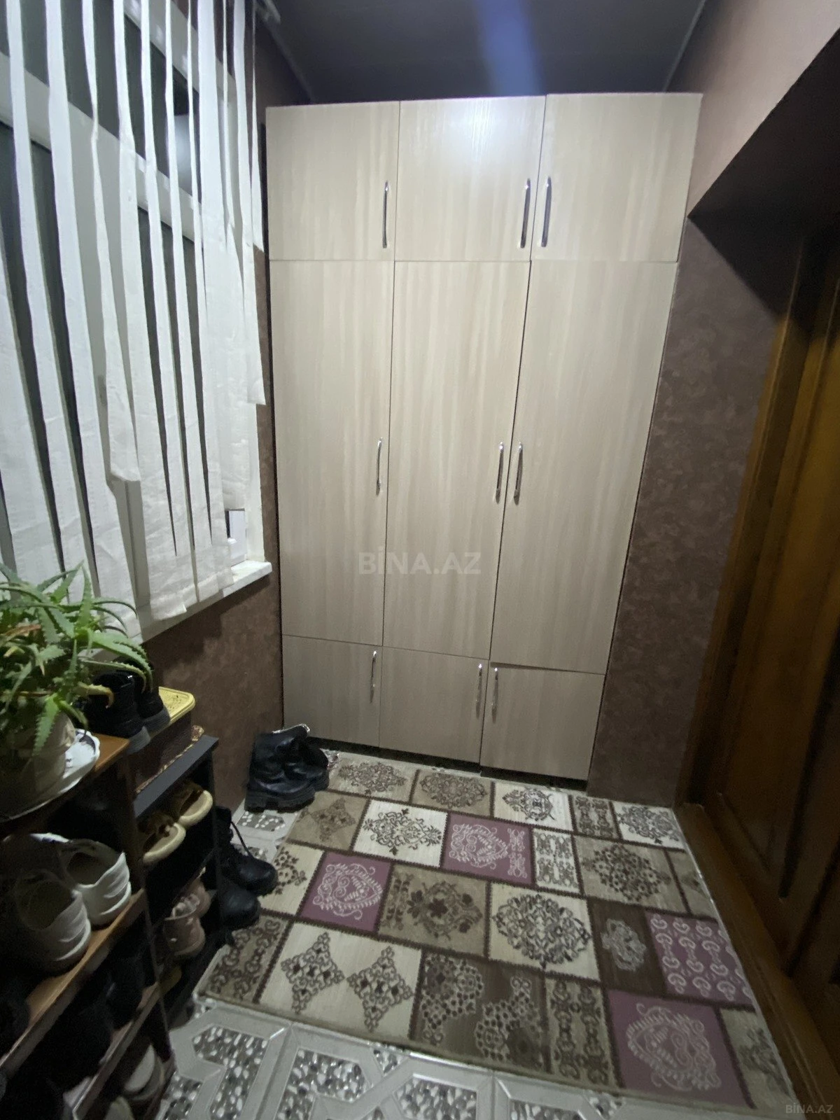 Satılır 7 otaqlı həyət evi 200 m²