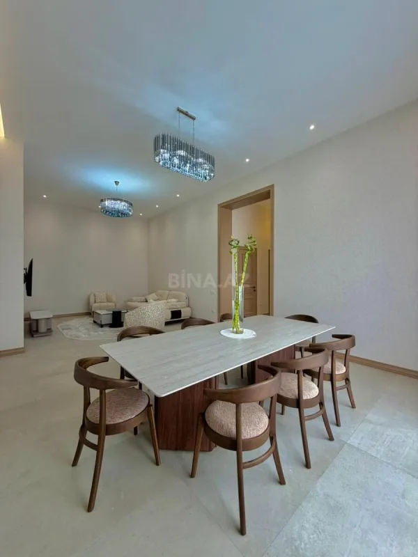 Satılır 4 otaqlı həyət evi 200 m²