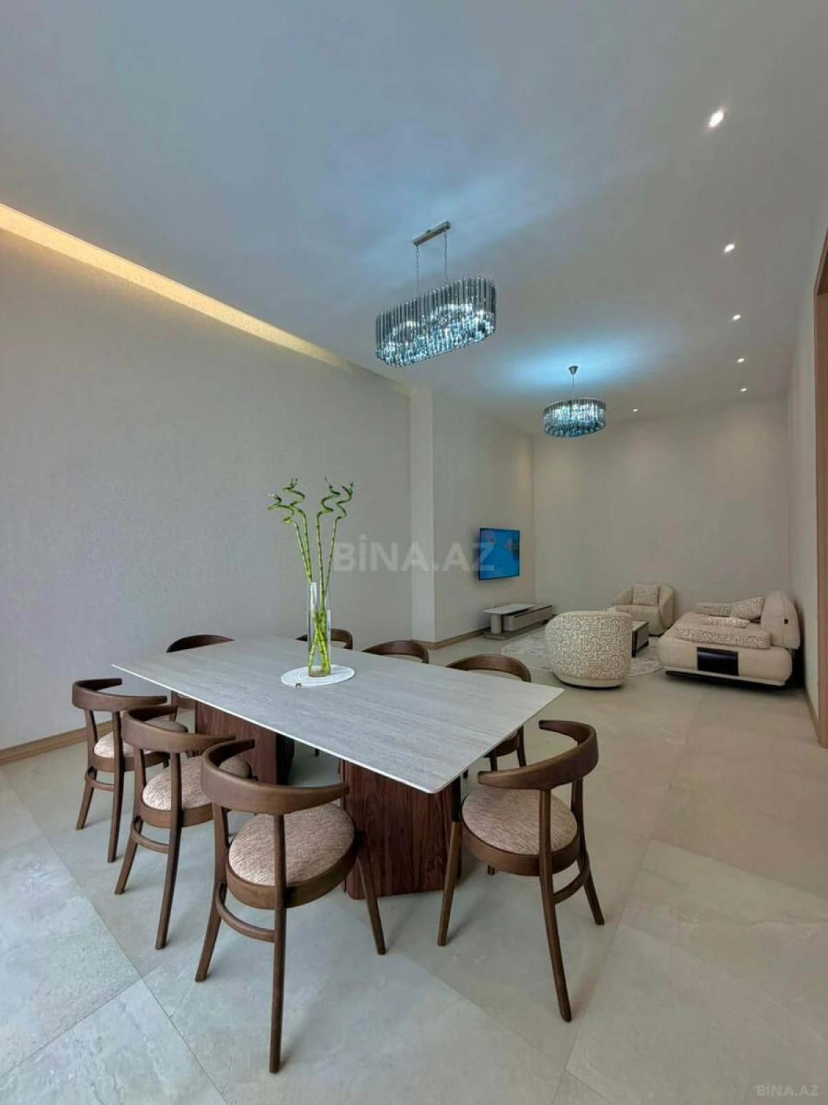 Satılır 4 otaqlı həyət evi 200 m²