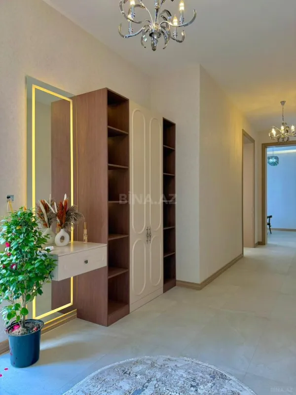 Satılır 4 otaqlı həyət evi 200 m²