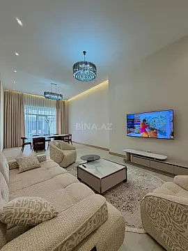 Satılır 4 otaqlı həyət evi 200 m²