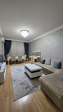 Satılır 3 otaqlı mənzil 83 m²