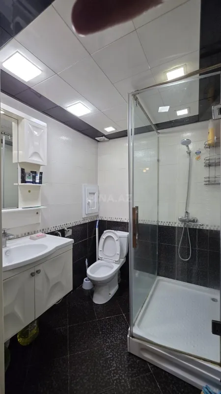 Satılır 3 otaqlı mənzil 83 m²