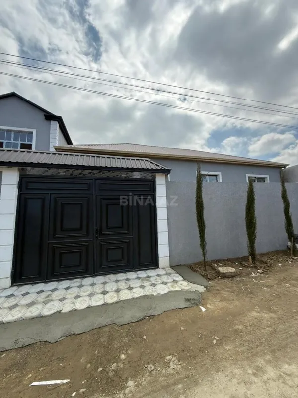 Satılır 4 otaqlı həyət evi 100 m²