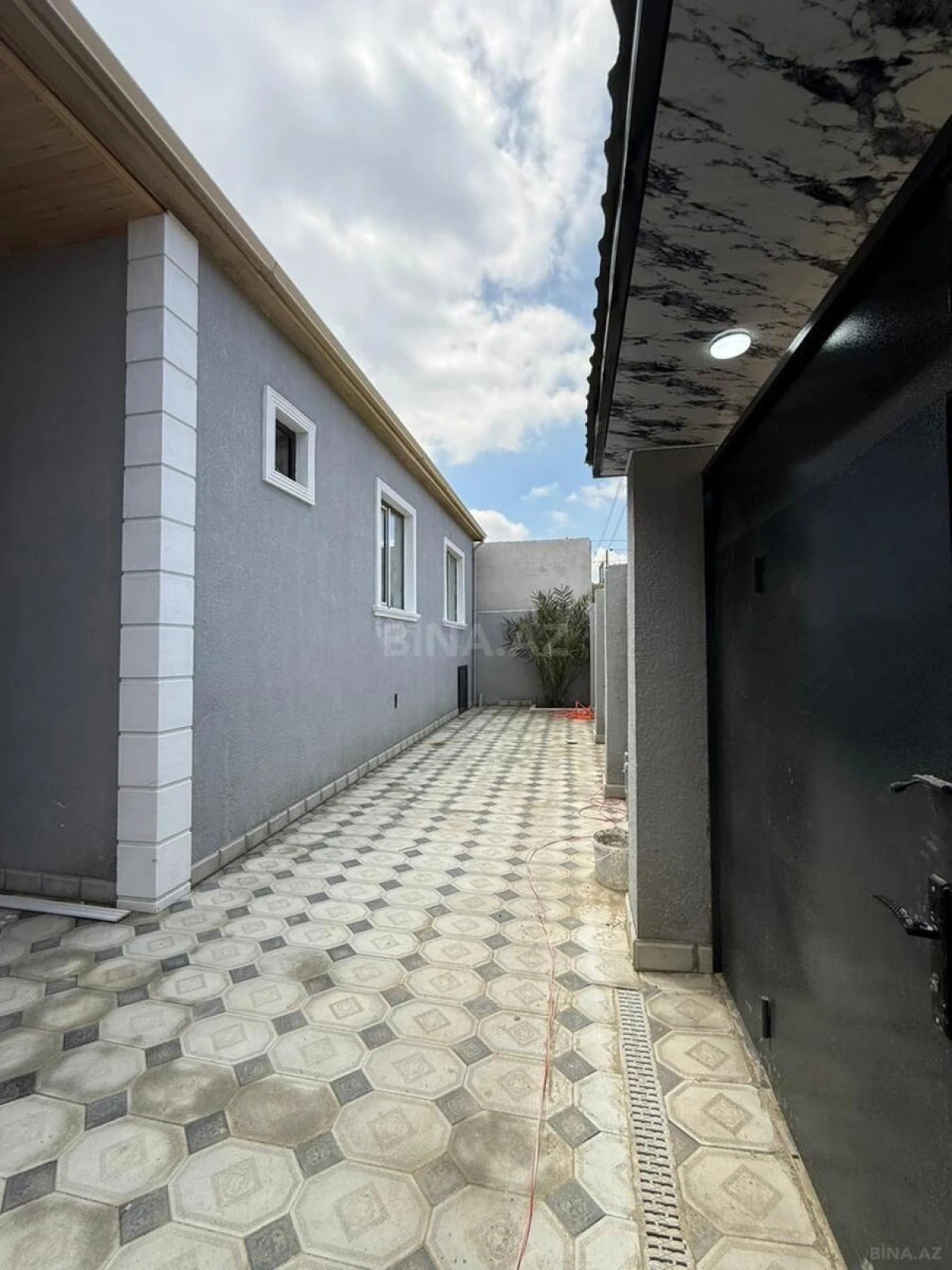 Satılır 4 otaqlı həyət evi 100 m²