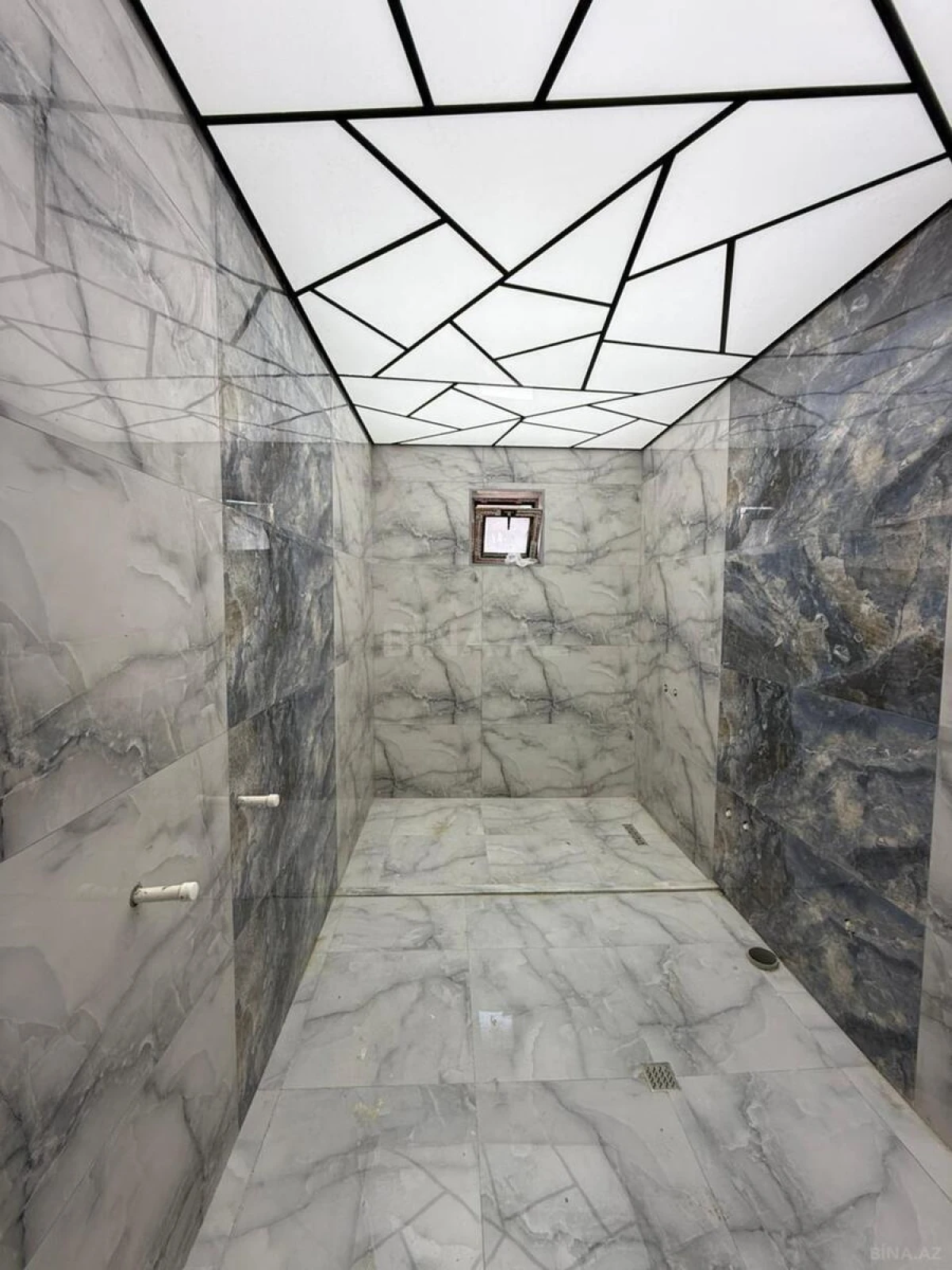 Satılır 4 otaqlı həyət evi 100 m²