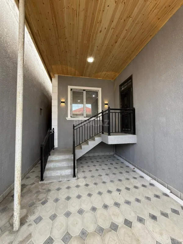 Satılır 4 otaqlı həyət evi 100 m²