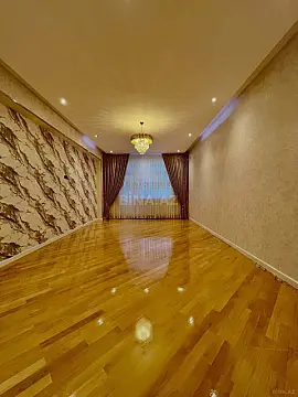 Satılır 3 otaqlı mənzil 135 m²