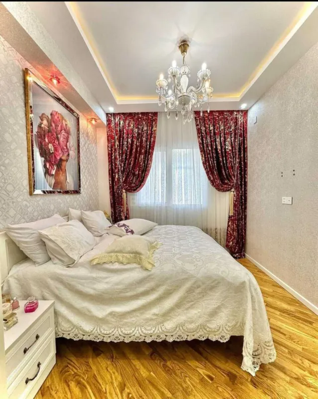 Satılır 2 otaqlı mənzil 72 m²