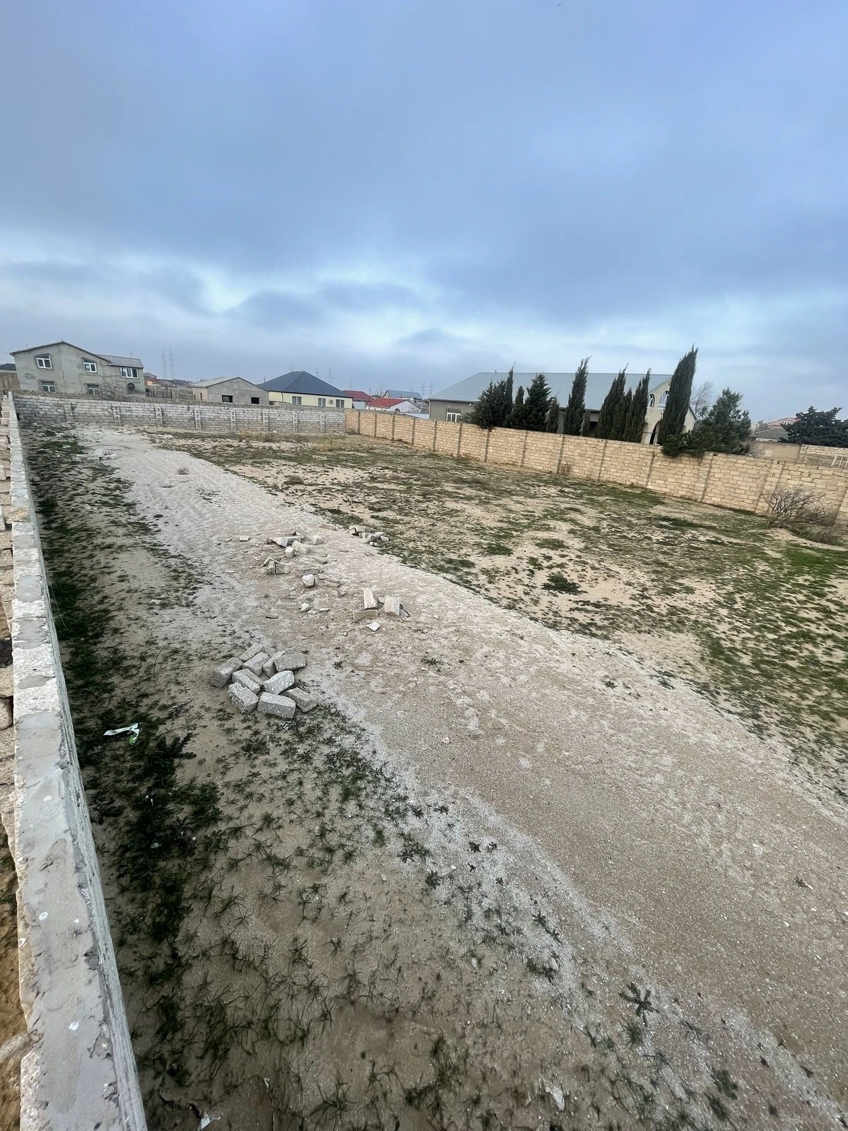 Satılır torpaq sahəsi 12 m²