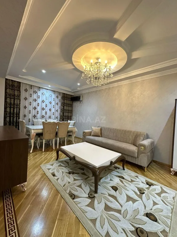 Kirayə verilir 2 otaqlı mənzil 90 m²