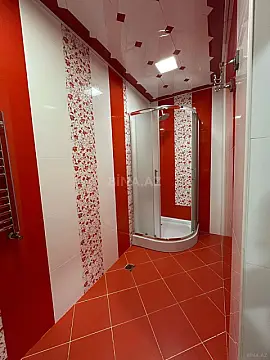 Kirayə verilir 2 otaqlı mənzil 90 m²