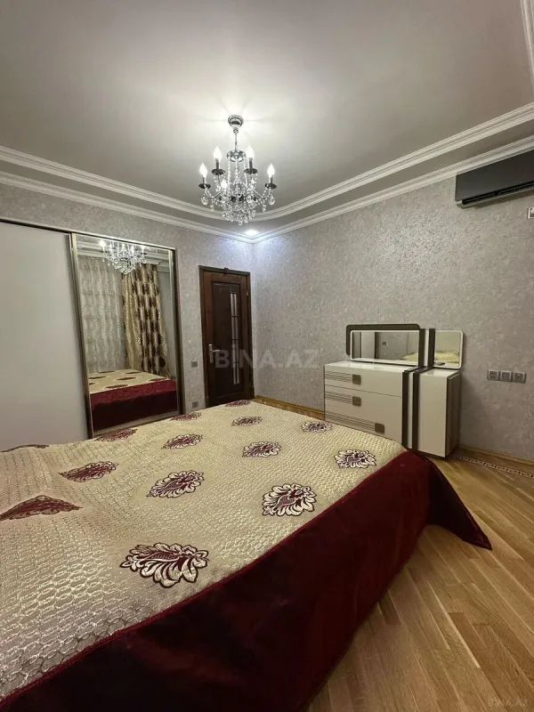 Kirayə verilir 2 otaqlı mənzil 90 m²