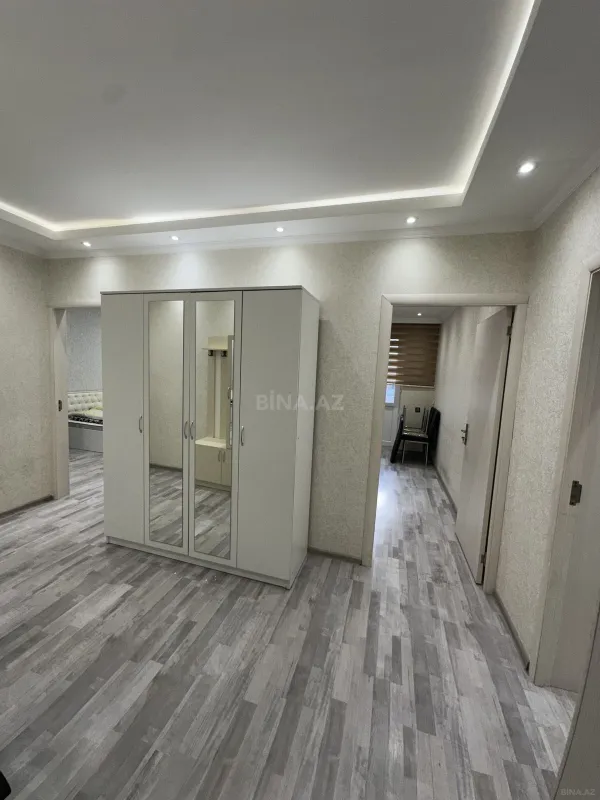 Kirayə verilir 2 otaqlı mənzil 75 m²