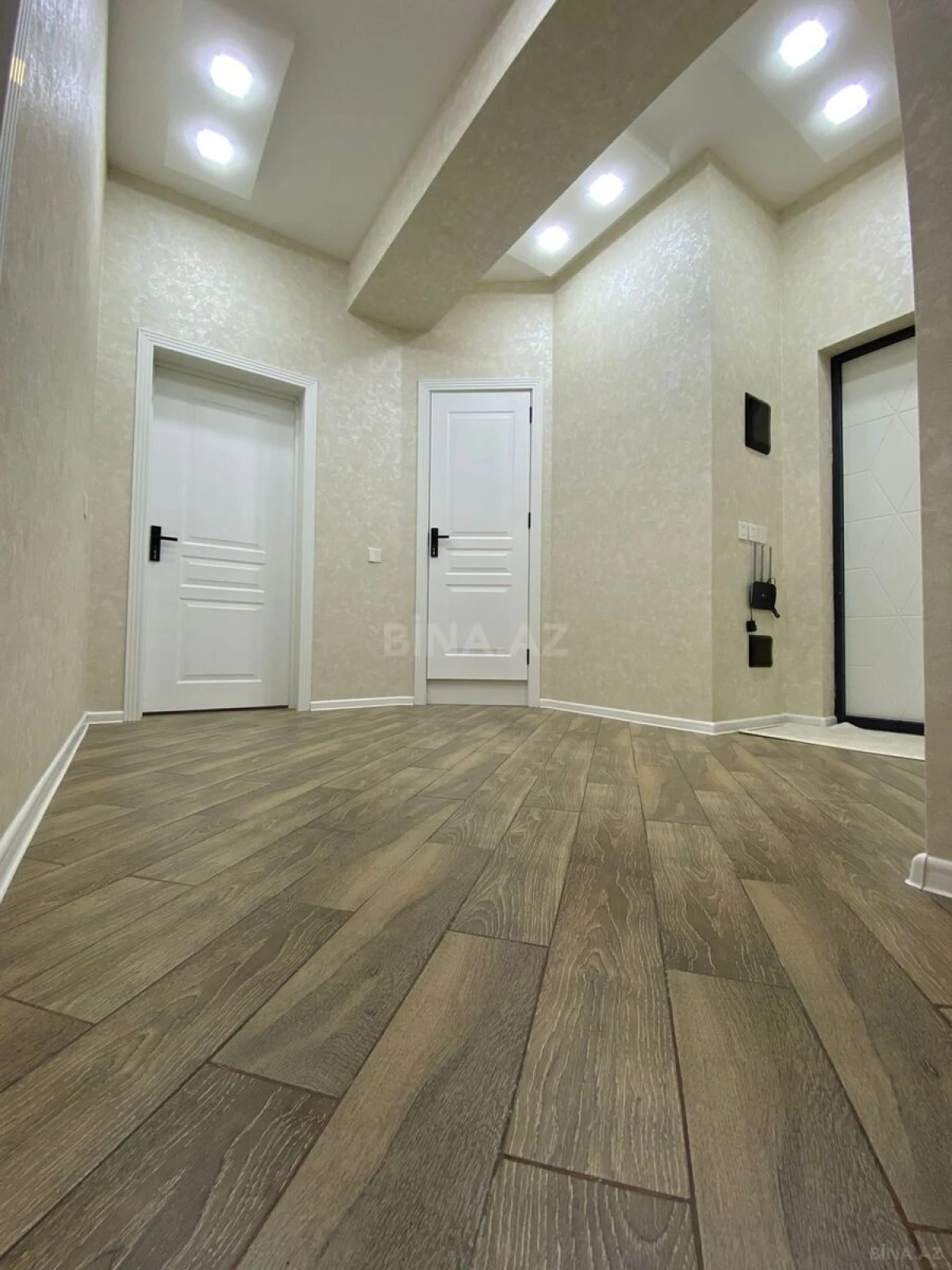 Satılır 3 otaqlı mənzil 84 m²