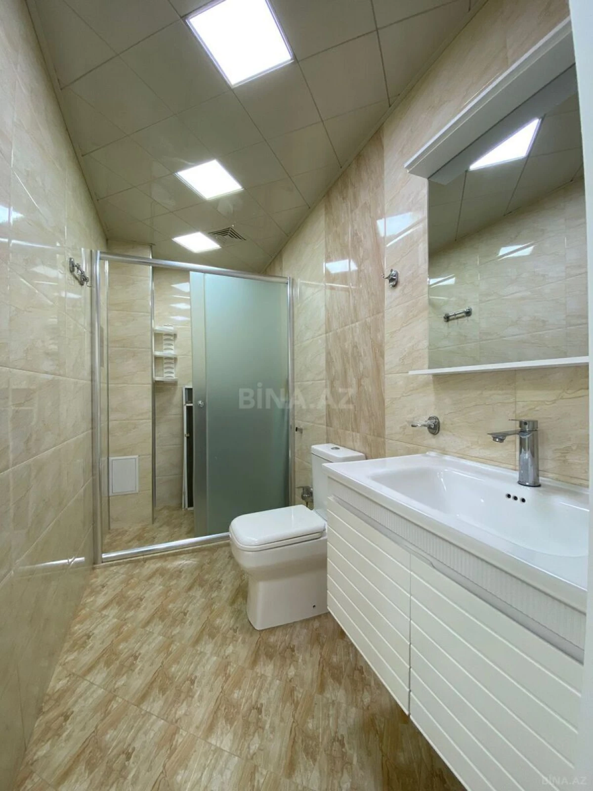 Satılır 3 otaqlı mənzil 84 m²