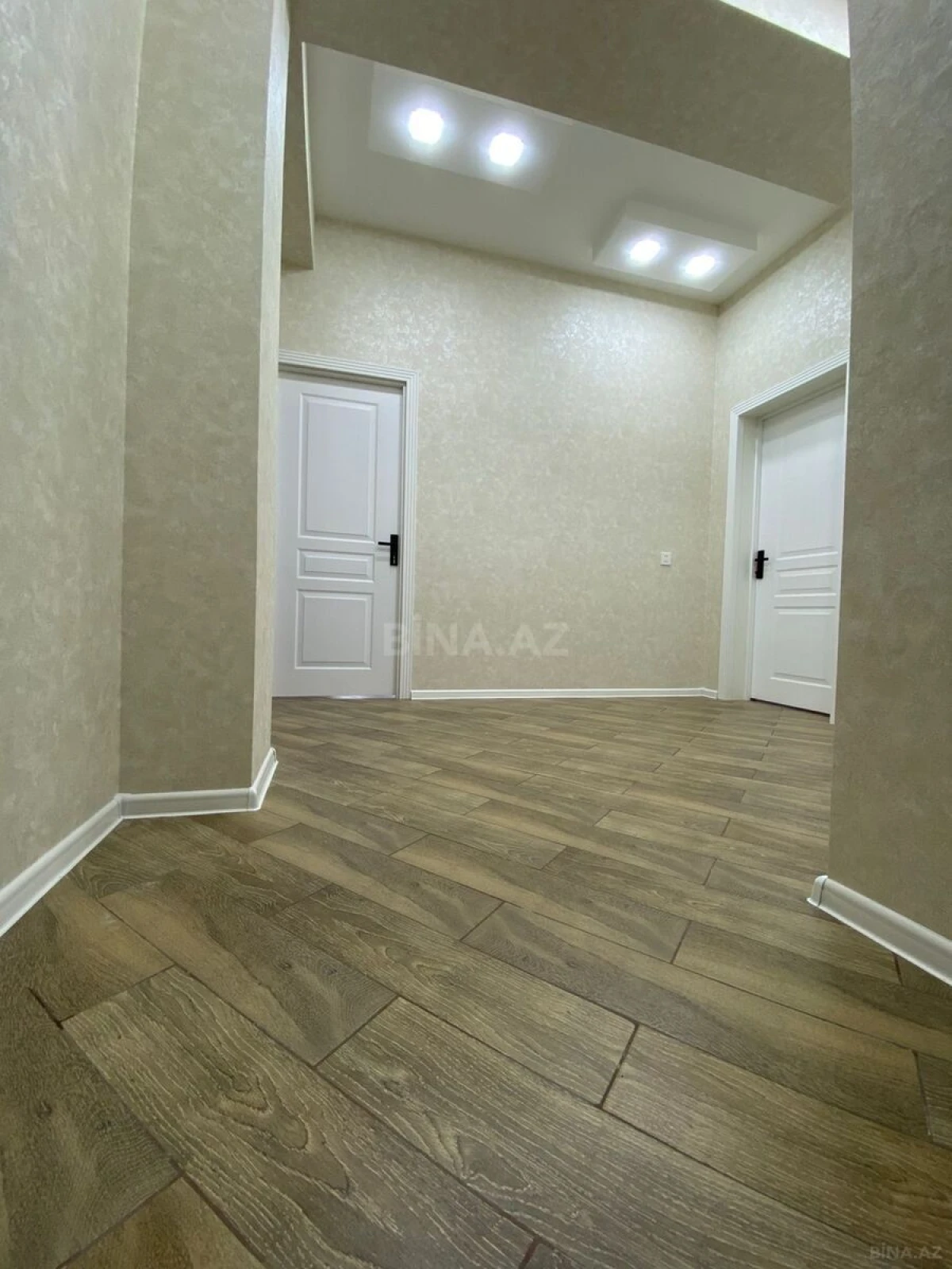 Satılır 3 otaqlı mənzil 84 m²