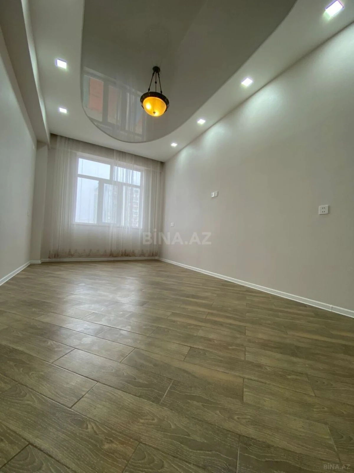 Satılır 3 otaqlı mənzil 84 m²