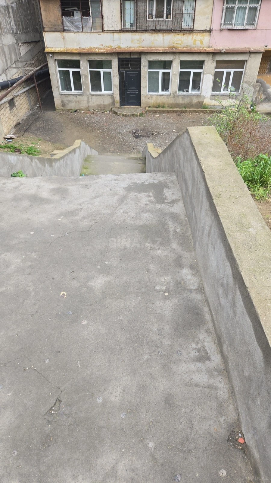 Satılır obyekt 140 m²