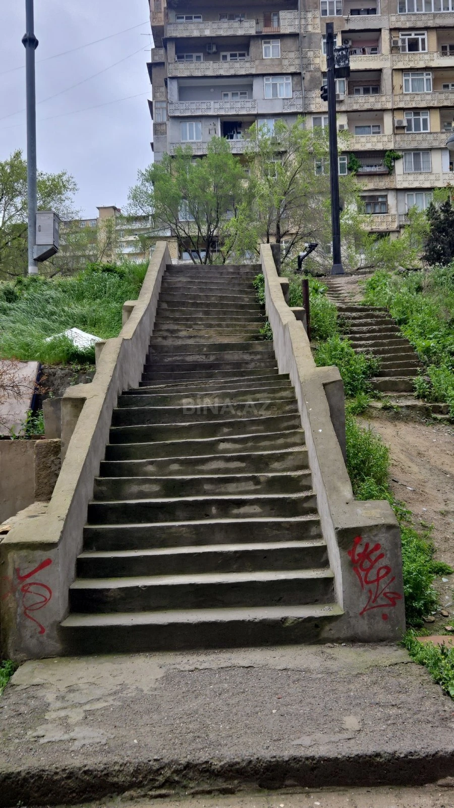 Satılır obyekt 140 m²