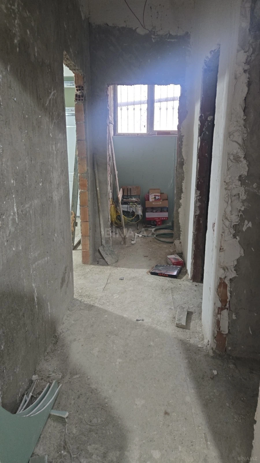 Satılır obyekt 140 m²