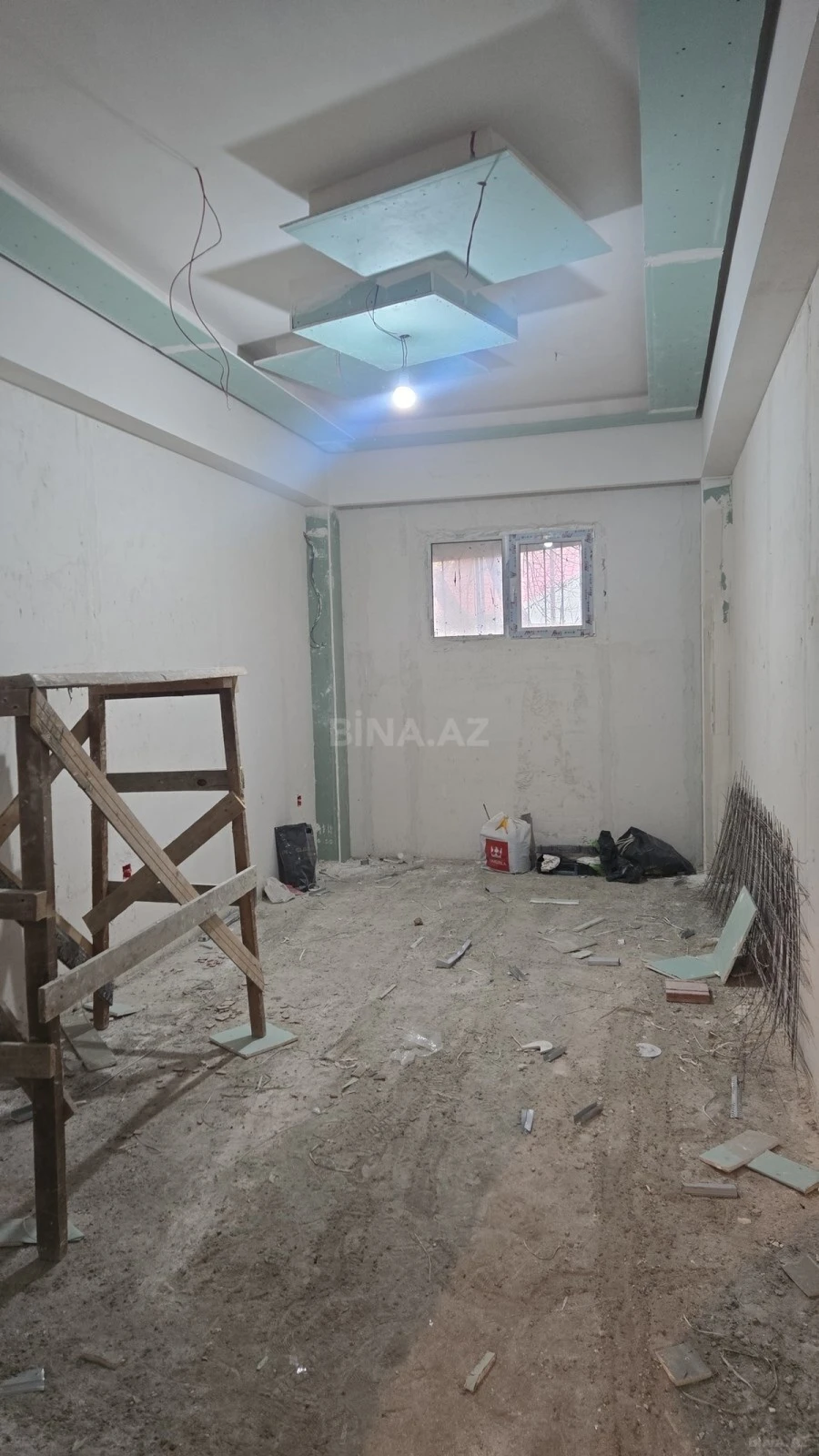 Satılır obyekt 140 m²