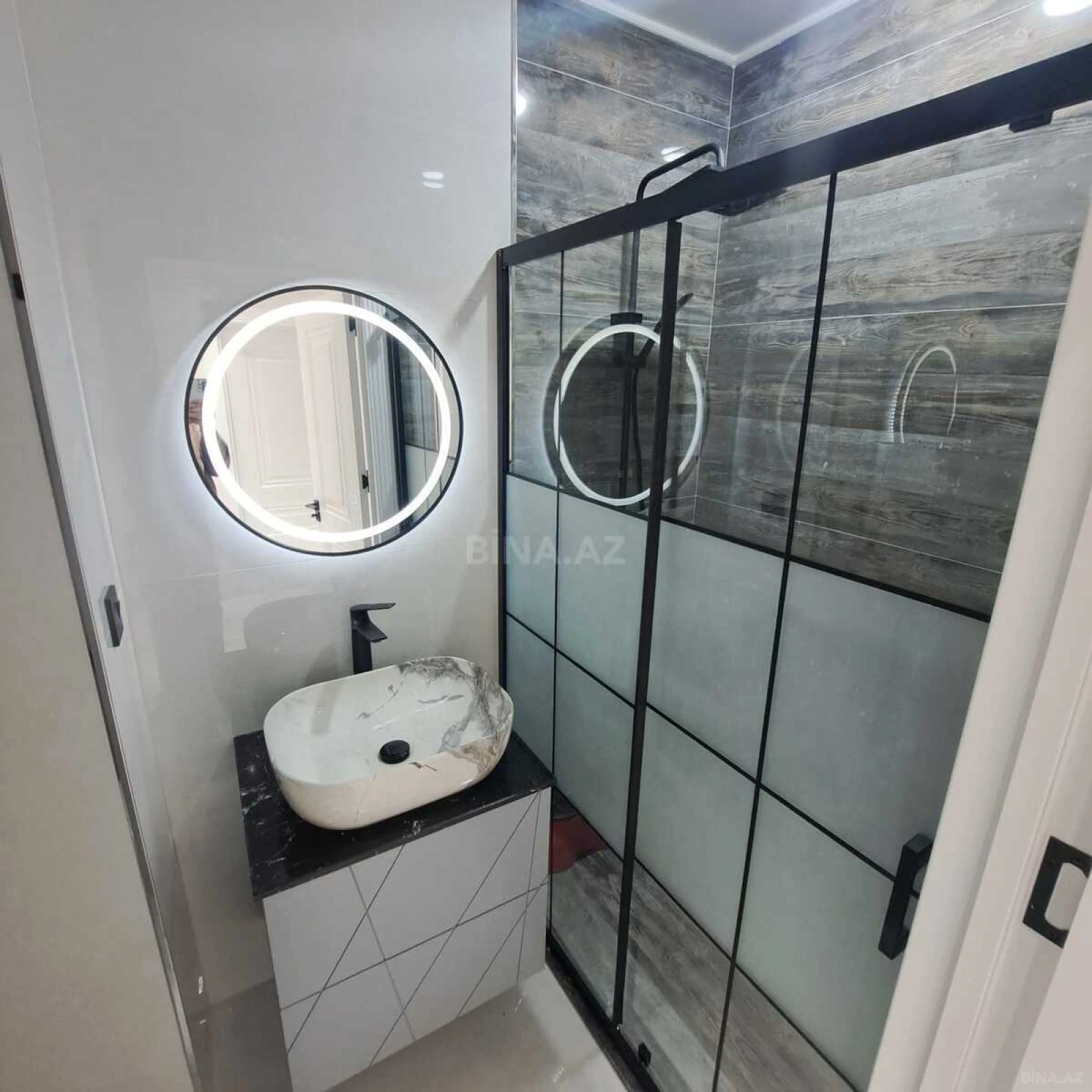 Satılır 2 otaqlı mənzil 56 m²