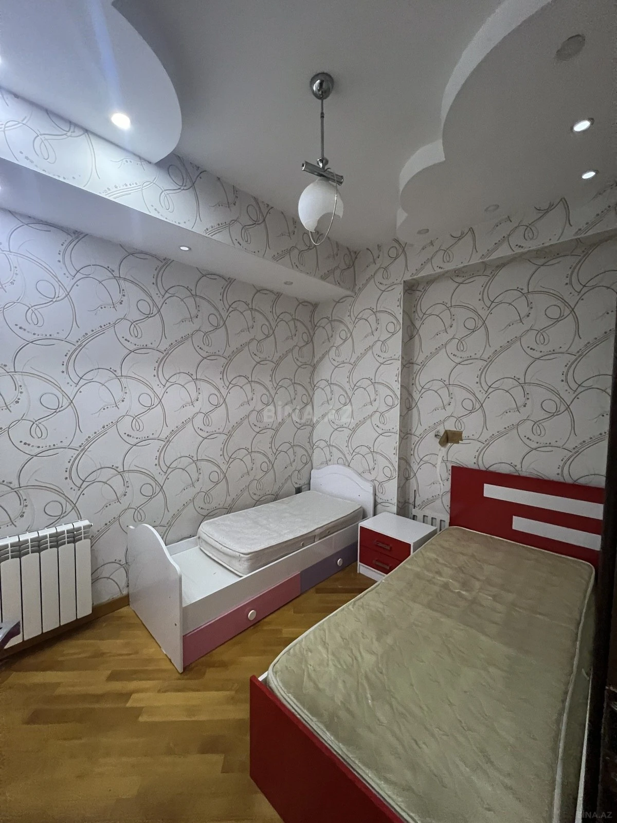 Kirayə verilir 4 otaqlı mənzil 130 m²