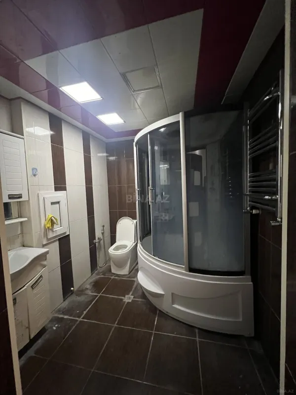 Kirayə verilir 4 otaqlı mənzil 130 m²