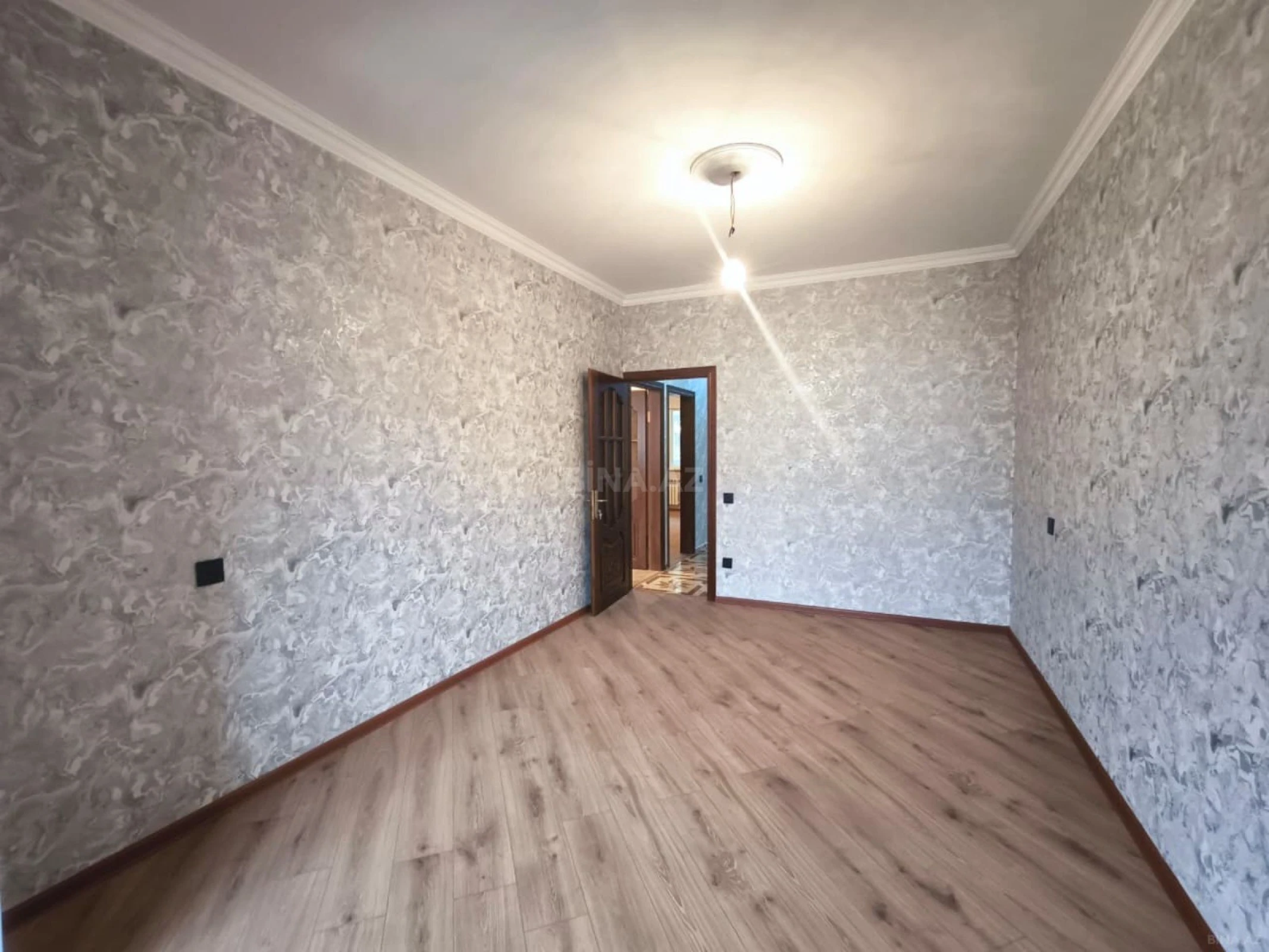 Satılır 3 otaqlı mənzil 85 m²