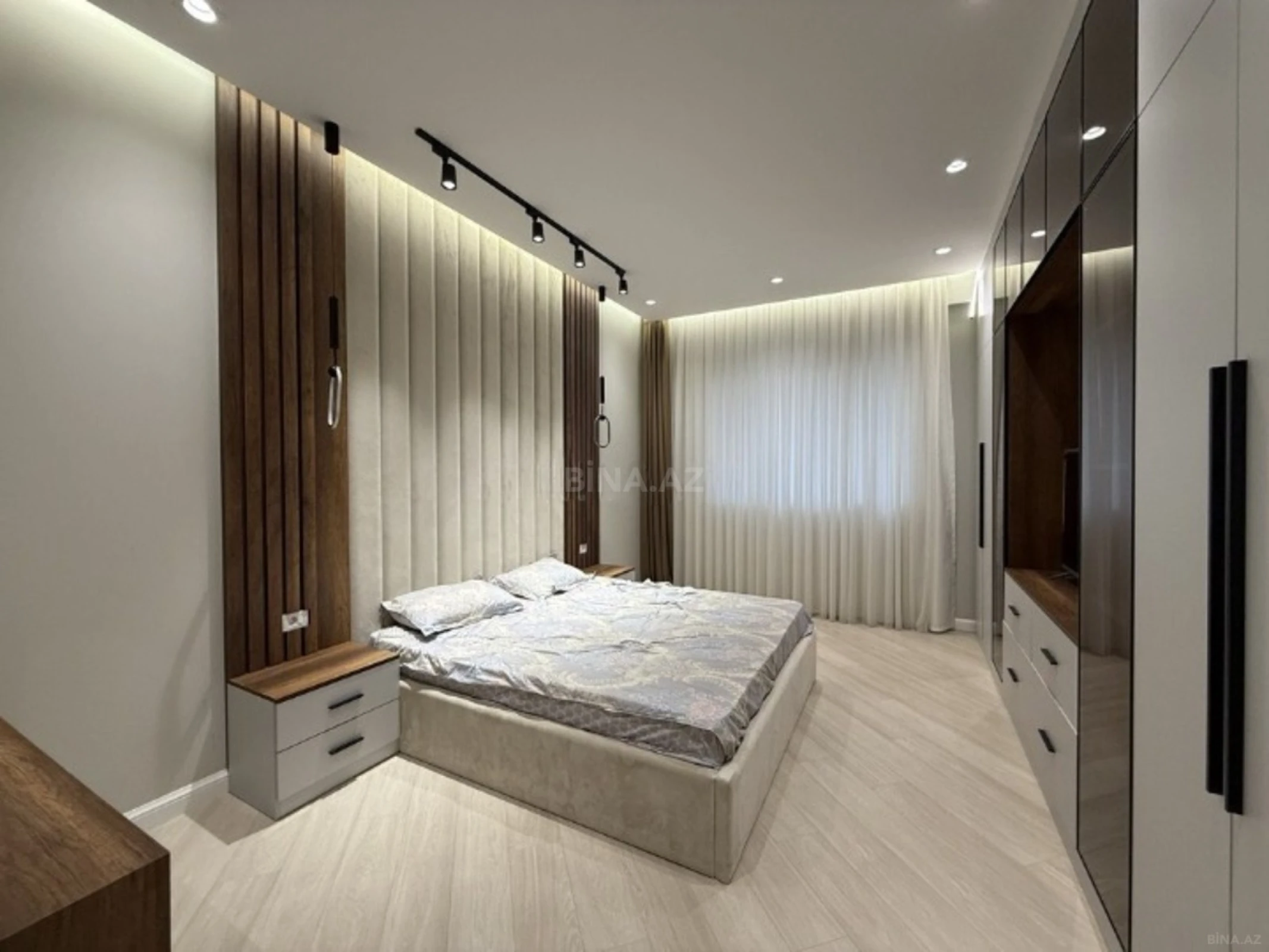 Kirayə verilir 2 otaqlı mənzil 80 m²