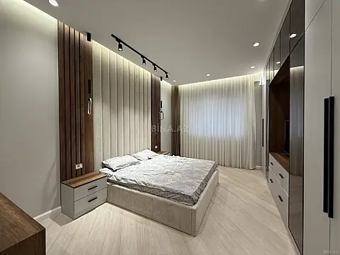 Kirayə verilir 2 otaqlı mənzil 80 m²
