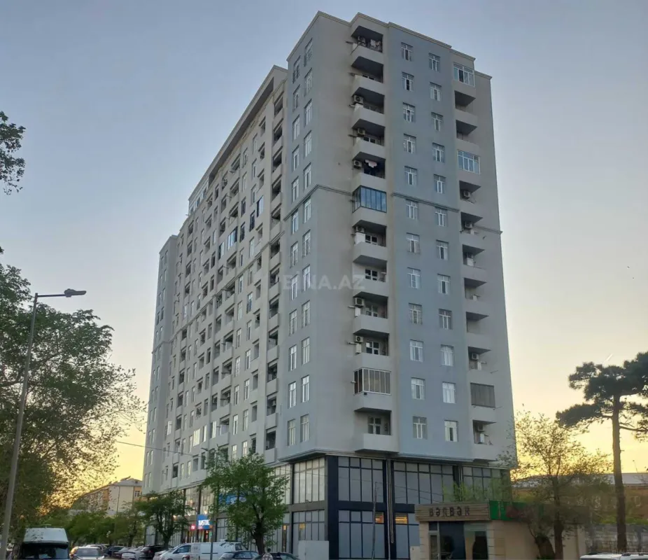 Satılır 3 otaqlı mənzil 82 m²