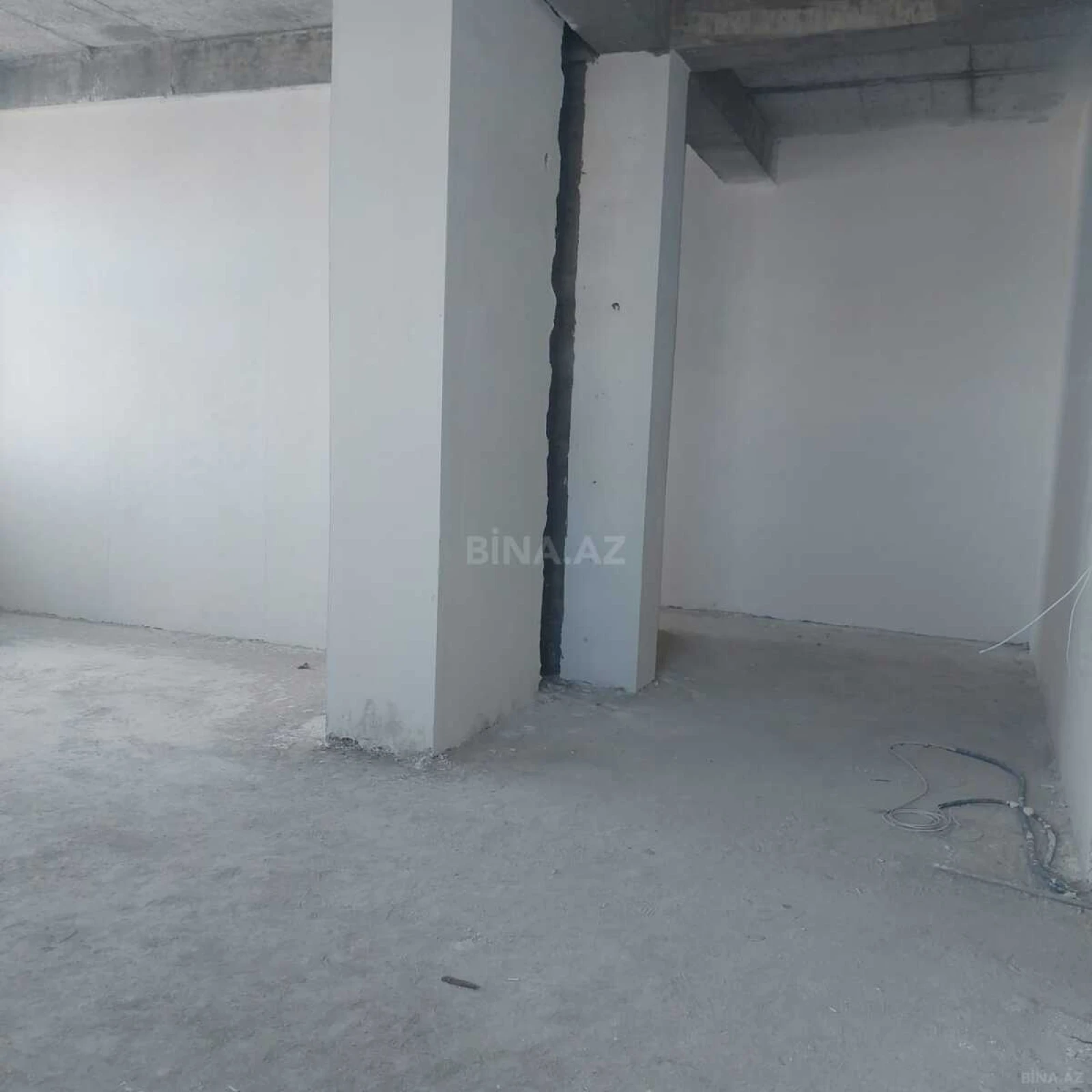 Satılır 3 otaqlı mənzil 82 m²