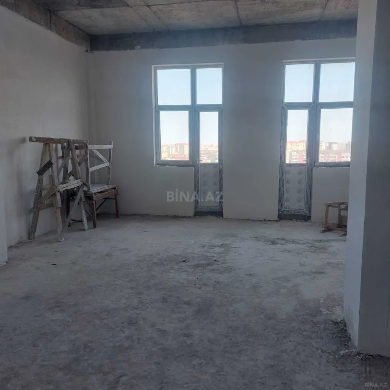 Satılır 3 otaqlı mənzil 82 m²